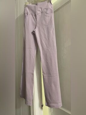 NWT! Rae Mode Lilac Crossover Waist Flare  Pants - Women- Large